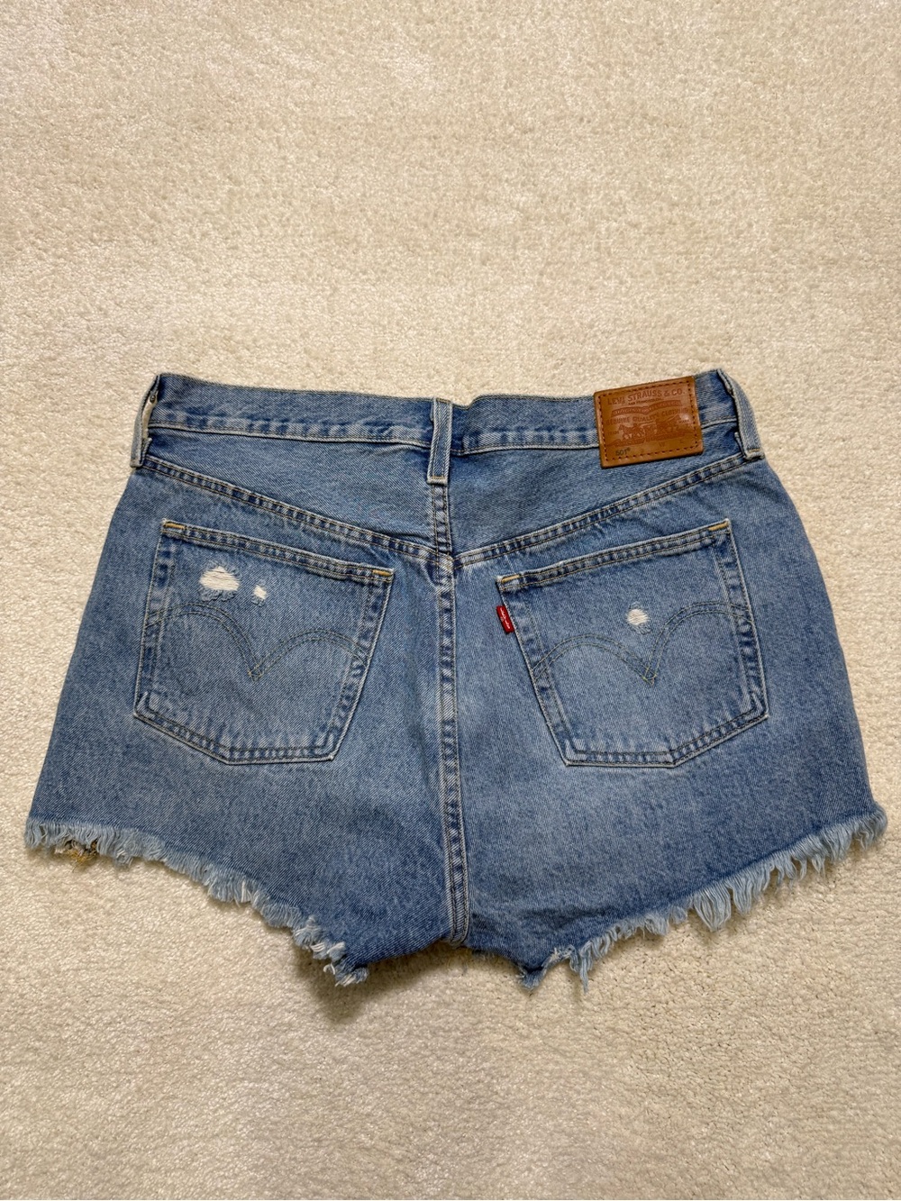 Levi’s 501 Distressed Denim Jean Cutoff Raw Hem Shorts Size 31 12